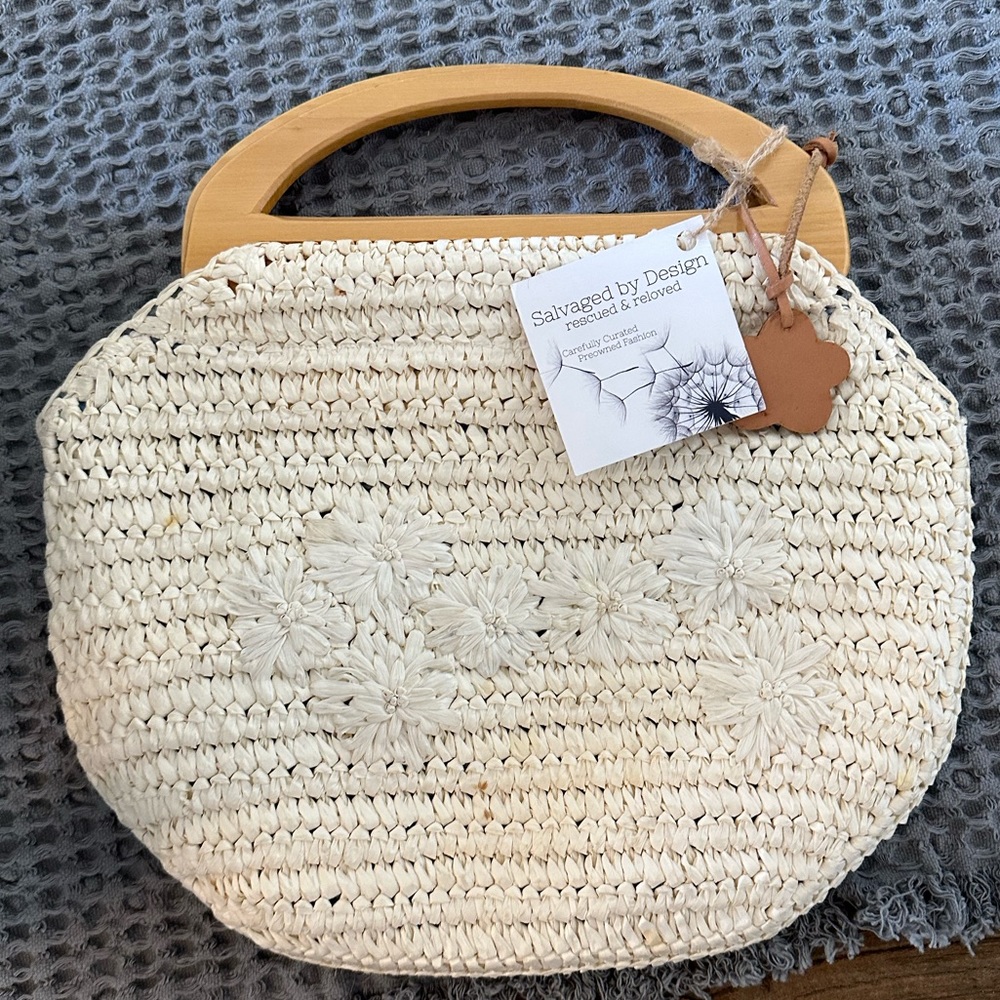 Espirit  white raffia bag